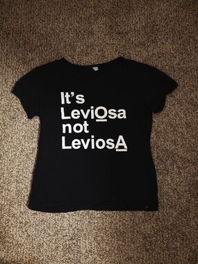 Harry Potter Women's Black Graphic Tee - 'It's LeviOsa not LeviosA'